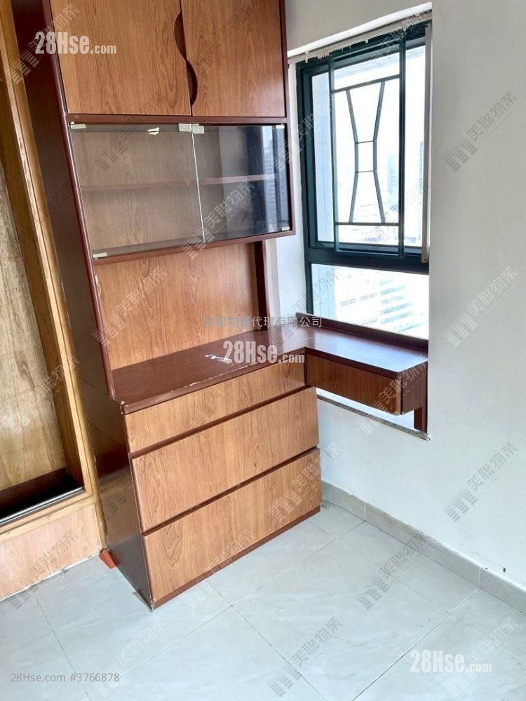 Jade Plaza Sell 2 Bedrooms 419 ft²