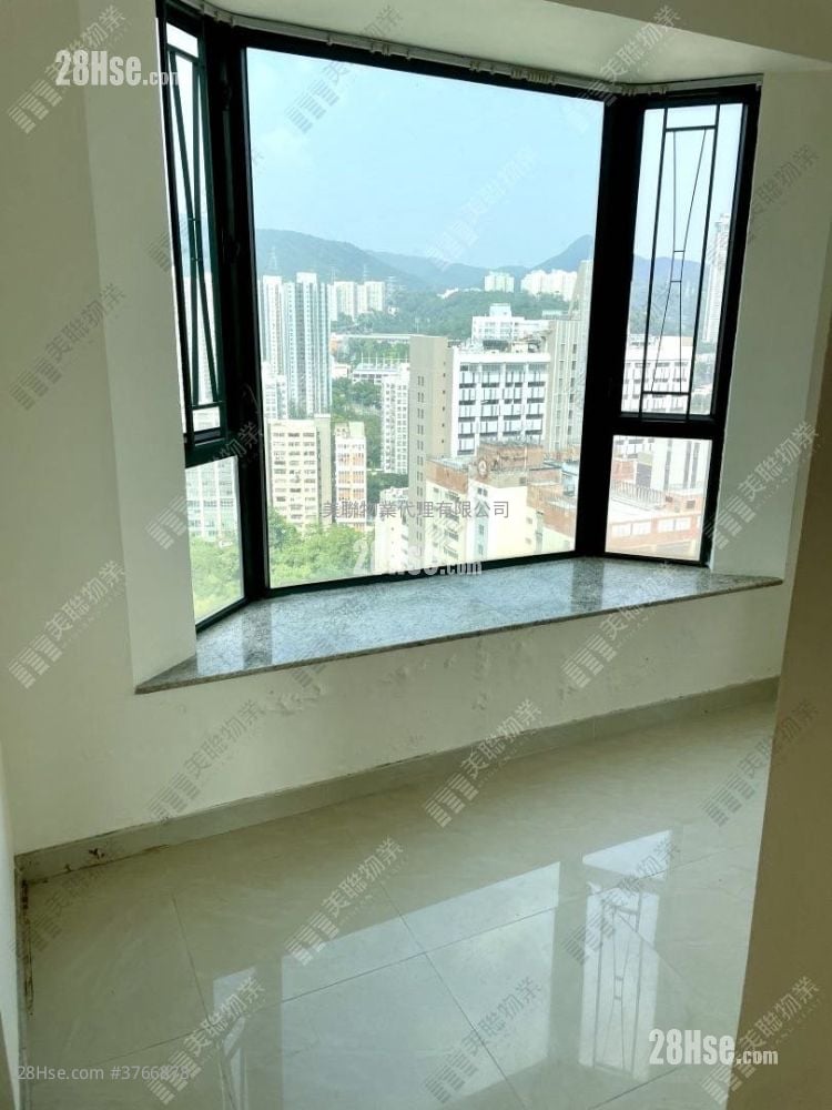 Jade Plaza Sell 2 Bedrooms 419 ft²