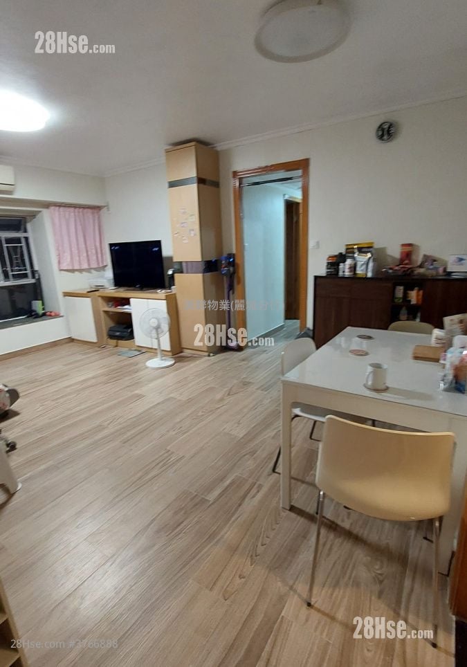 Greenview Terrace Sell 3 Bedrooms , 2 Bathrooms 660 ft²