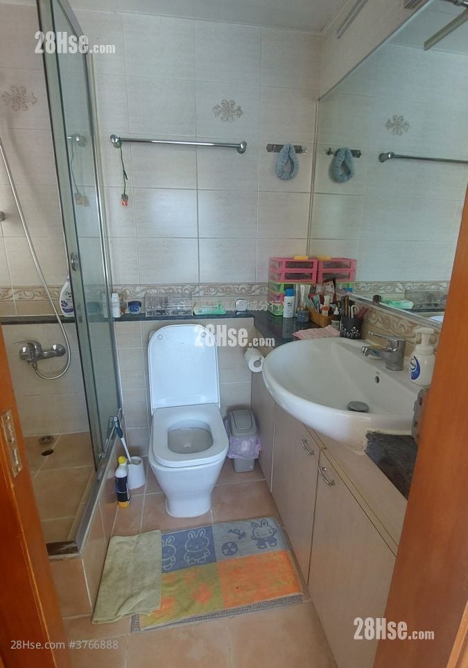 Greenview Terrace Sell 3 Bedrooms , 2 Bathrooms 660 ft²