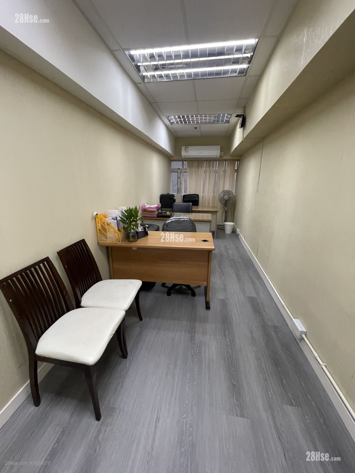 華衛工貿中心 租盤