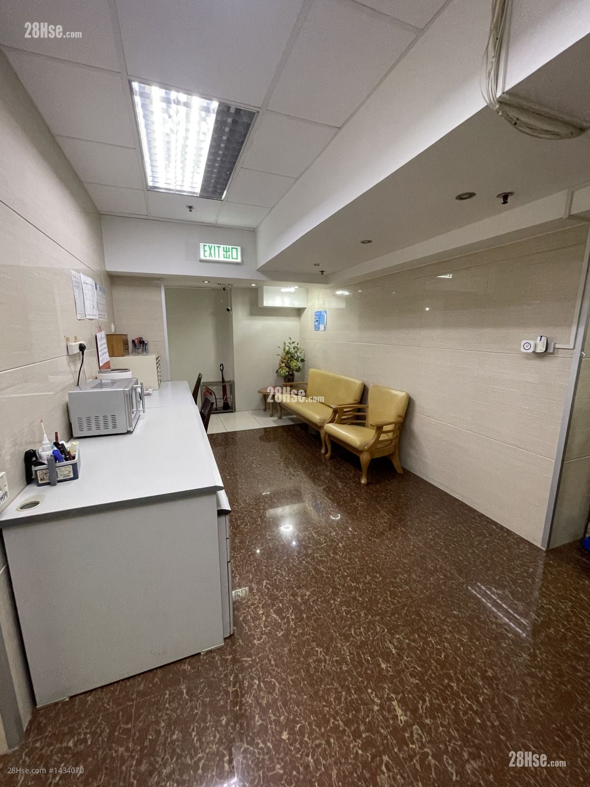 華衛工貿中心 租盤