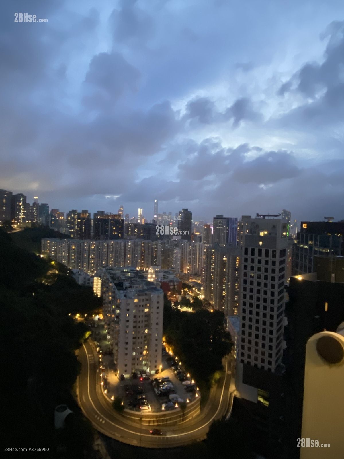 Casa 880 Sell 3 Bedrooms , 2 Bathrooms 792 ft²