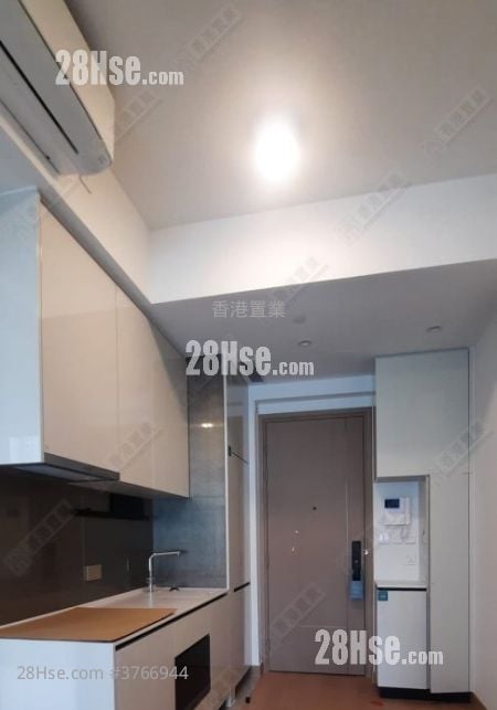 Seasons Place Sell 1 Bedroom 323 ft²