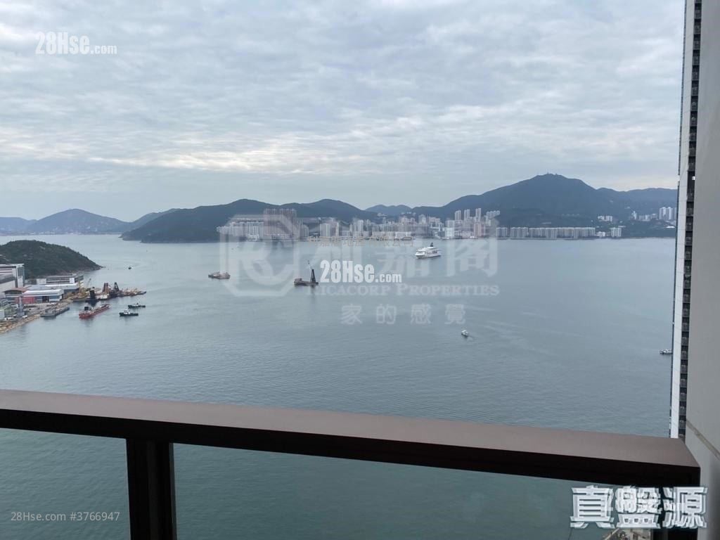 Lp6 Sell 3 Bedrooms , 3 Bathrooms 906 ft²