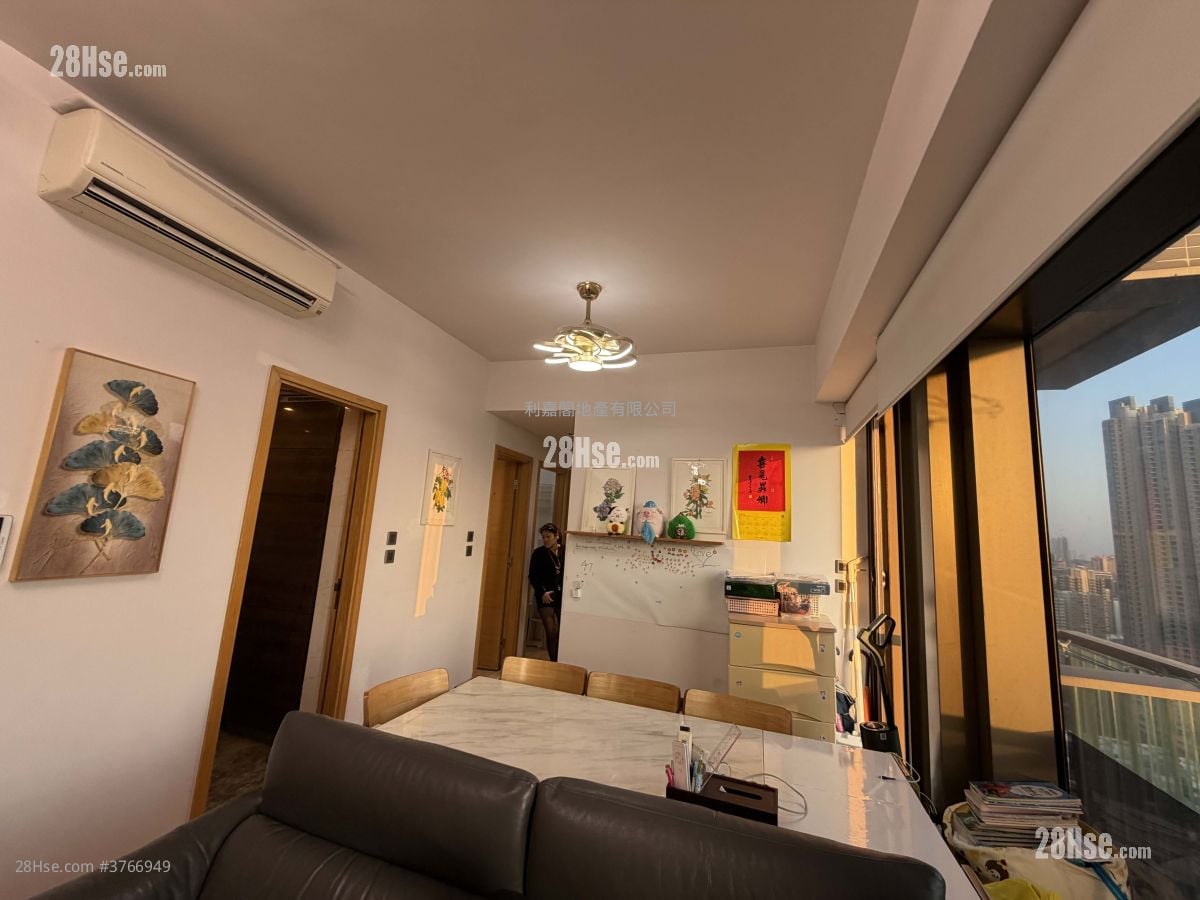 奥城西岸 售盘 3 房 609 平方尺