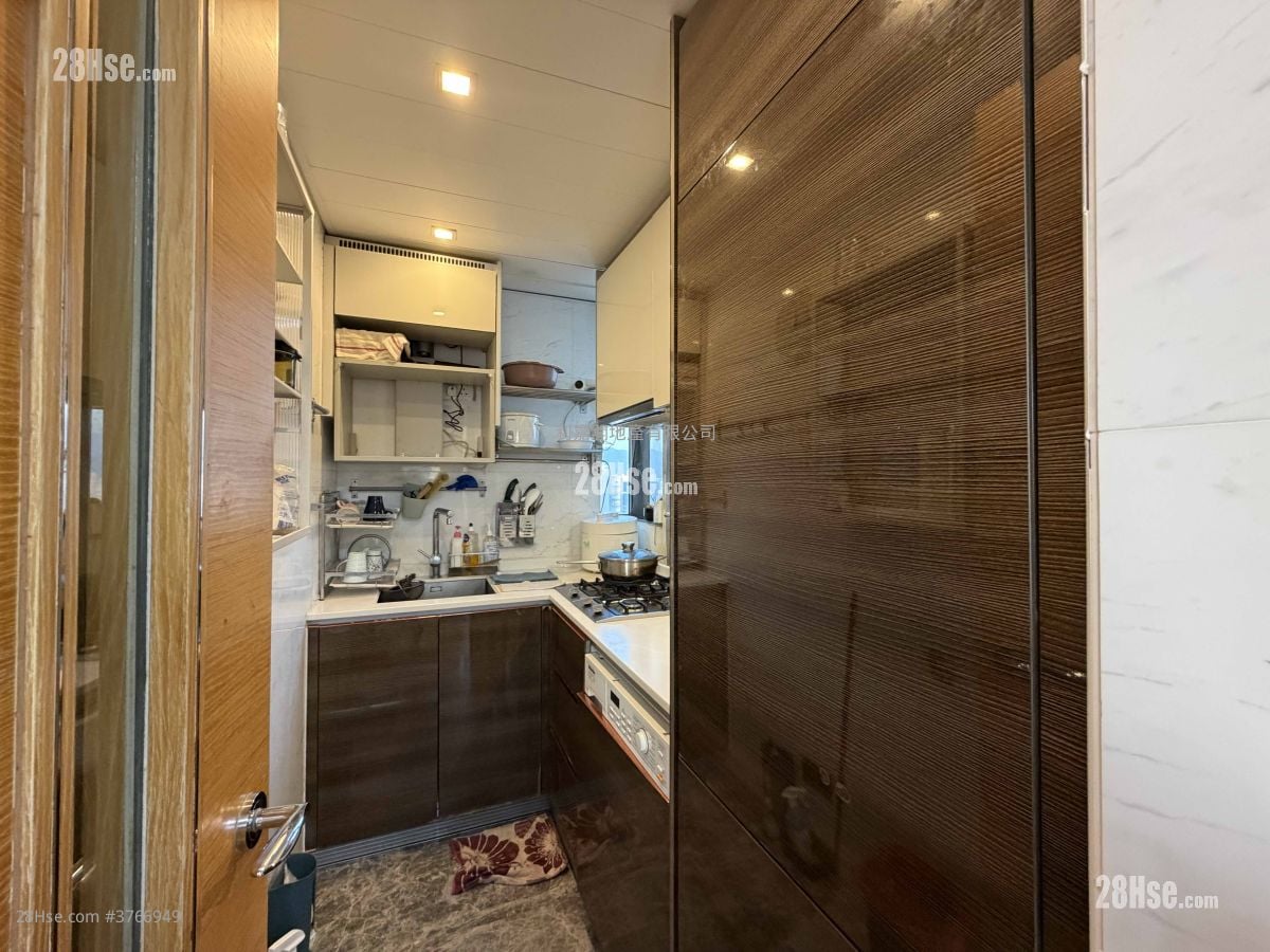 奥城西岸 售盘 3 房 609 平方尺