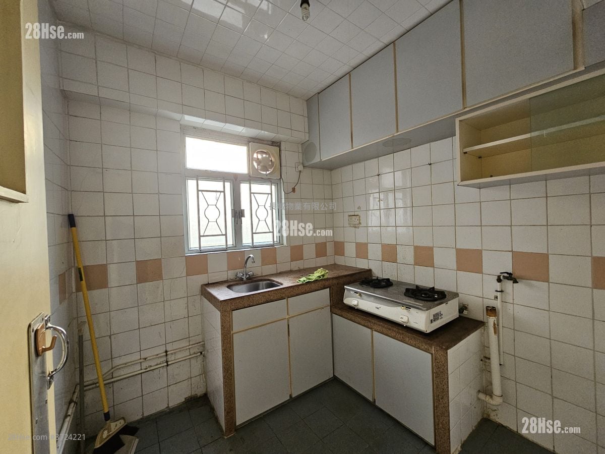 富欣花园 售盘 2 房 , 1 浴室 484 平方尺