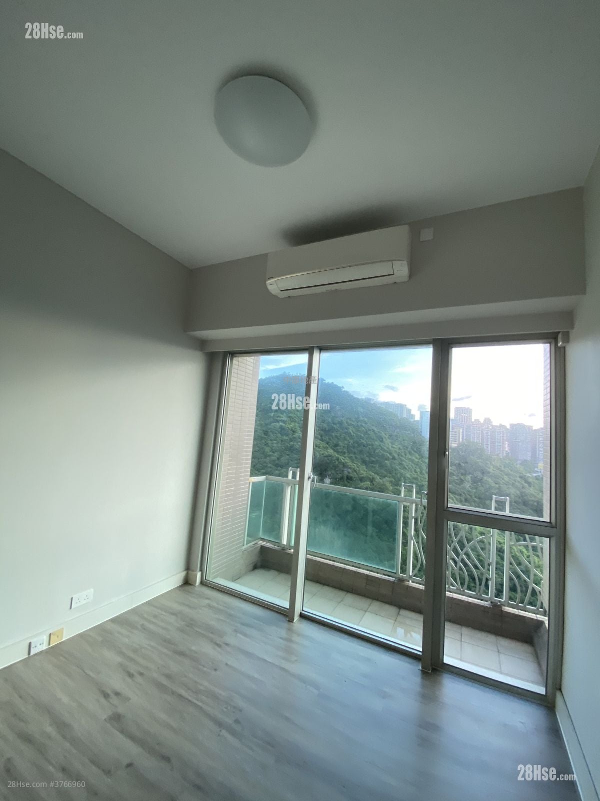 Casa 880 Sell 3 Bedrooms , 2 Bathrooms 792 ft²