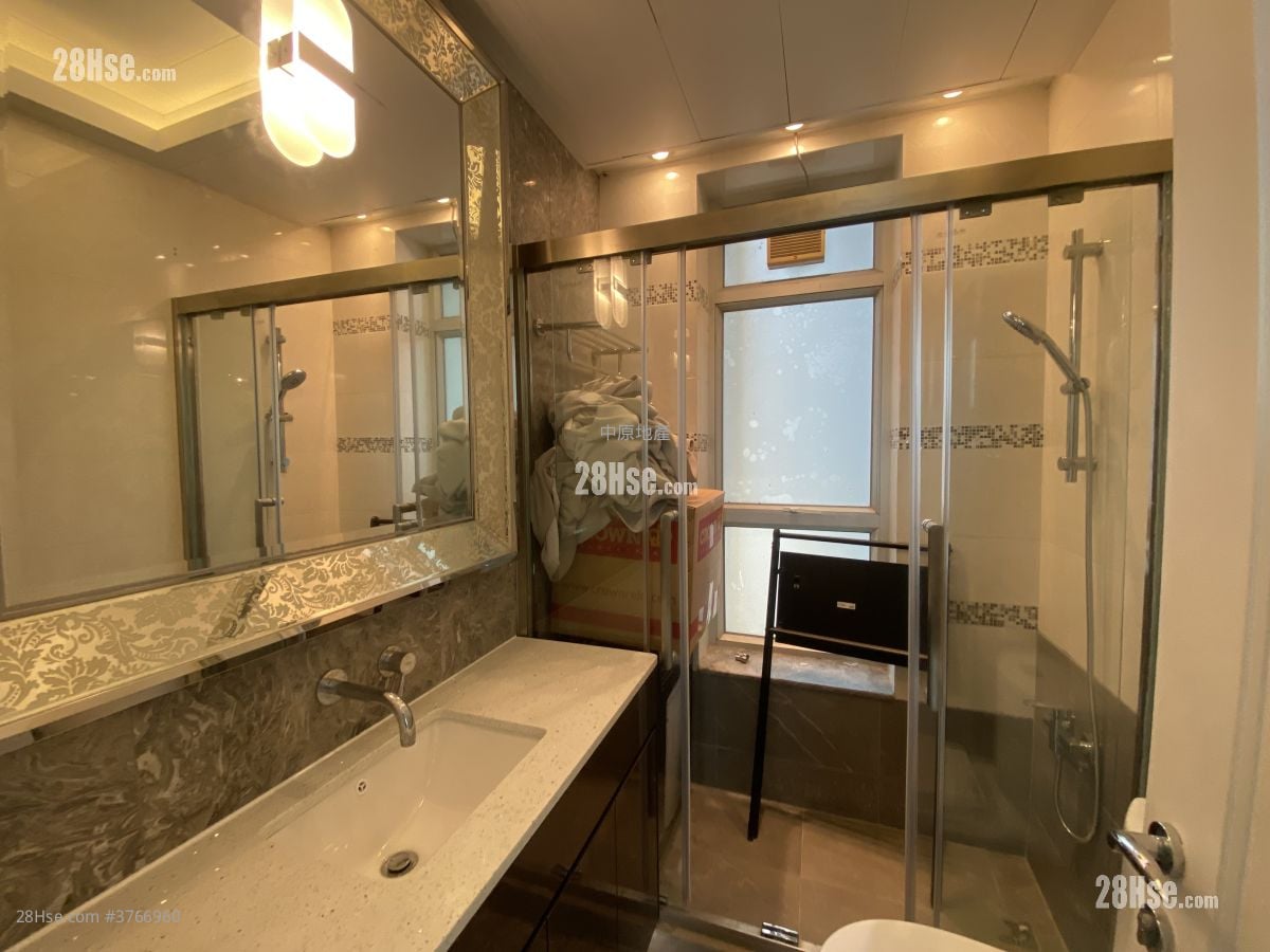 Casa 880 Sell 3 Bedrooms , 2 Bathrooms 792 ft²