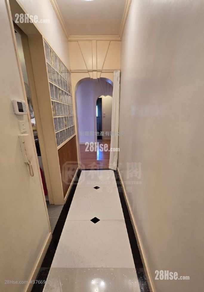 天宝大厦 售盘 2 房 , 1 浴室 753 平方尺