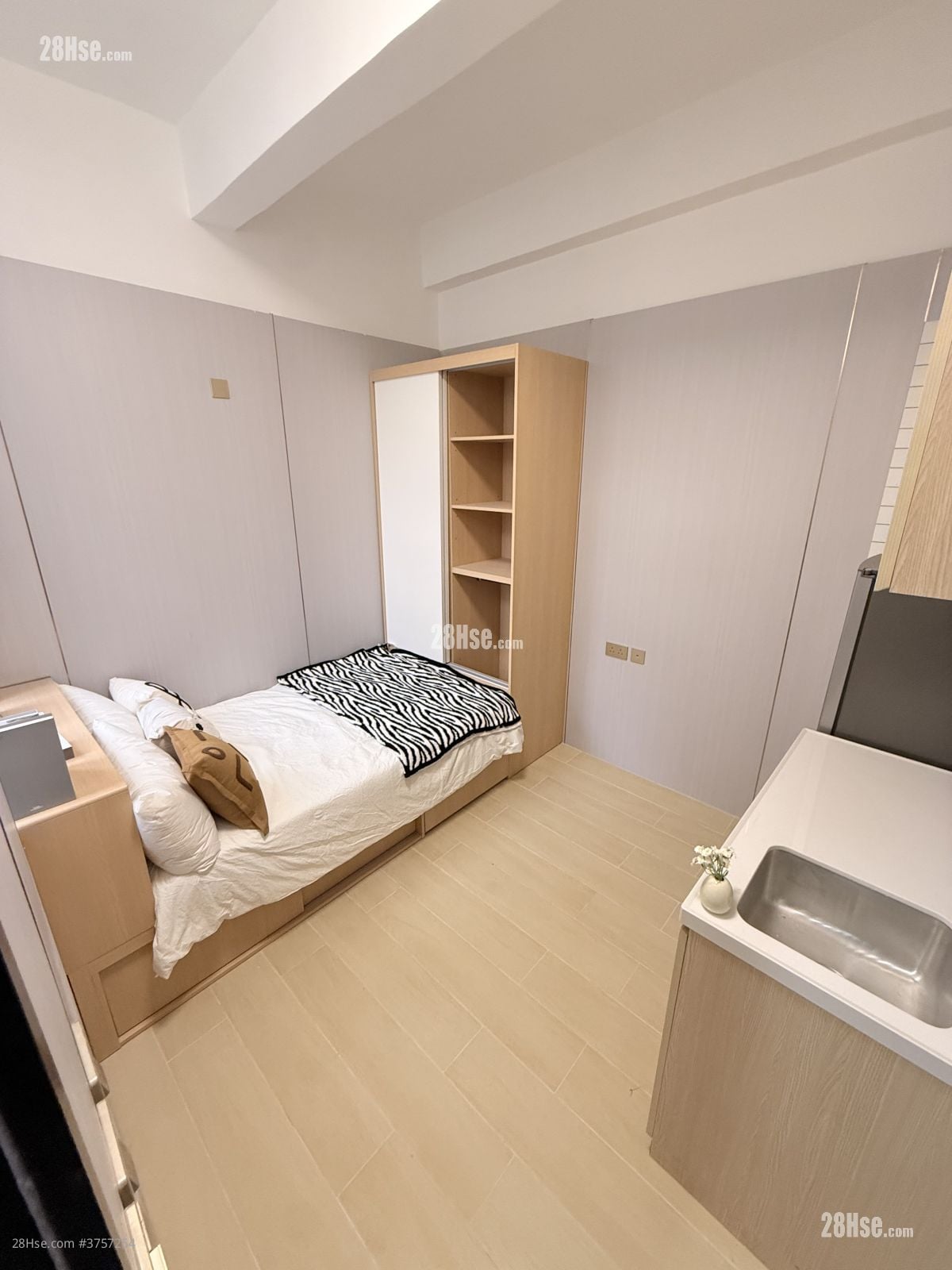 148 Castle Peak Road Rental Studio 400 ft²