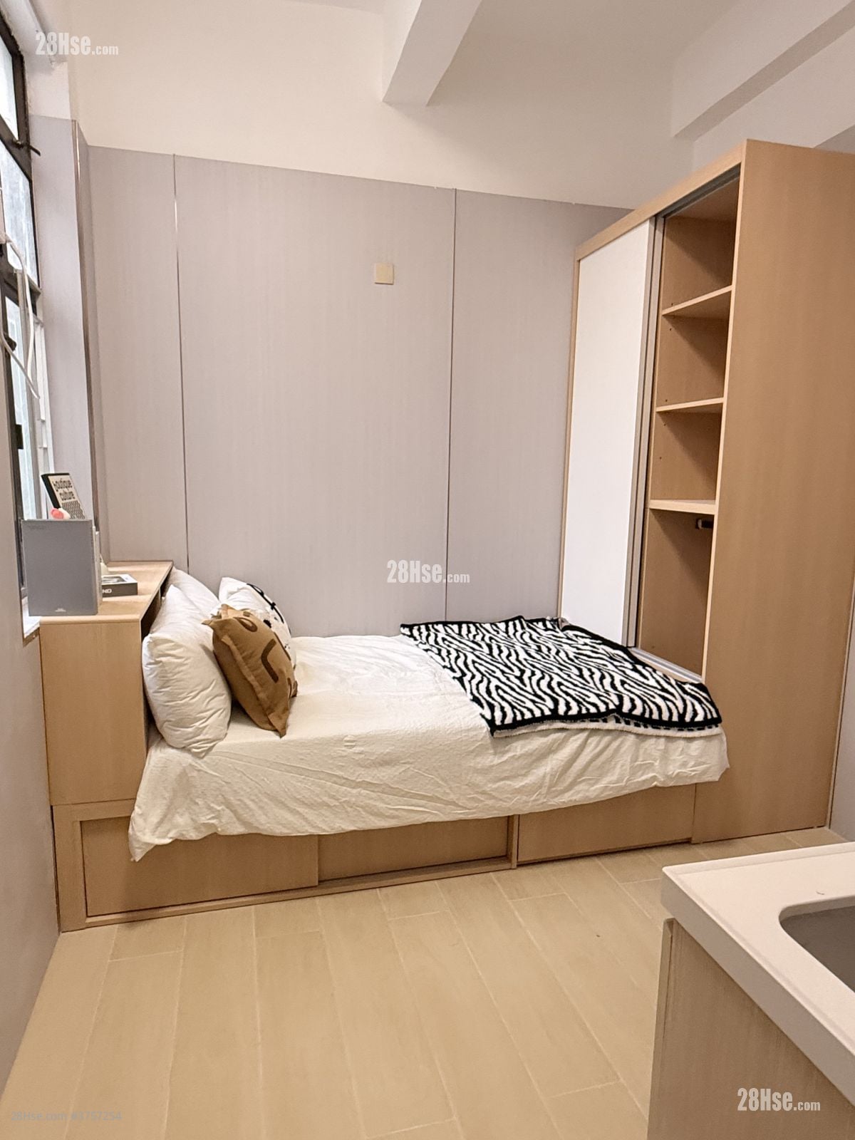 148 Castle Peak Road Rental Studio 400 ft²