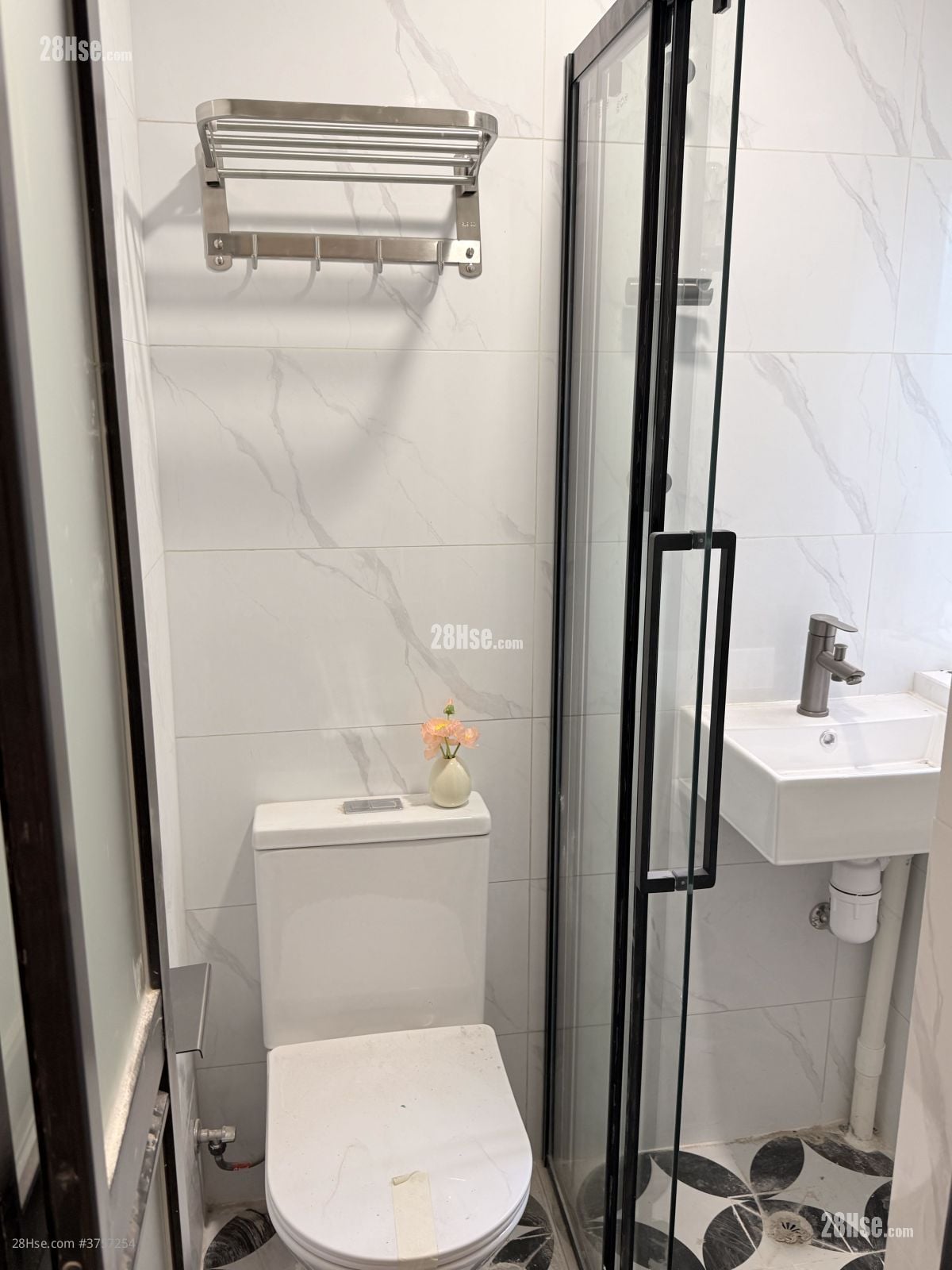 148 Castle Peak Road Rental Studio 400 ft²