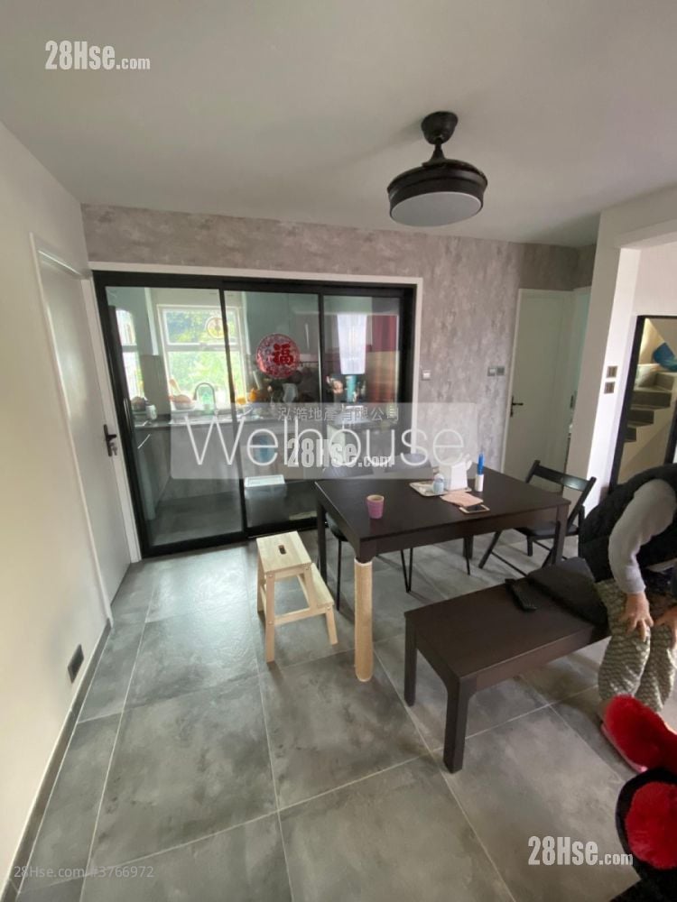 Village Sell 3 Bedrooms , 1 Bathroom 700 ft²