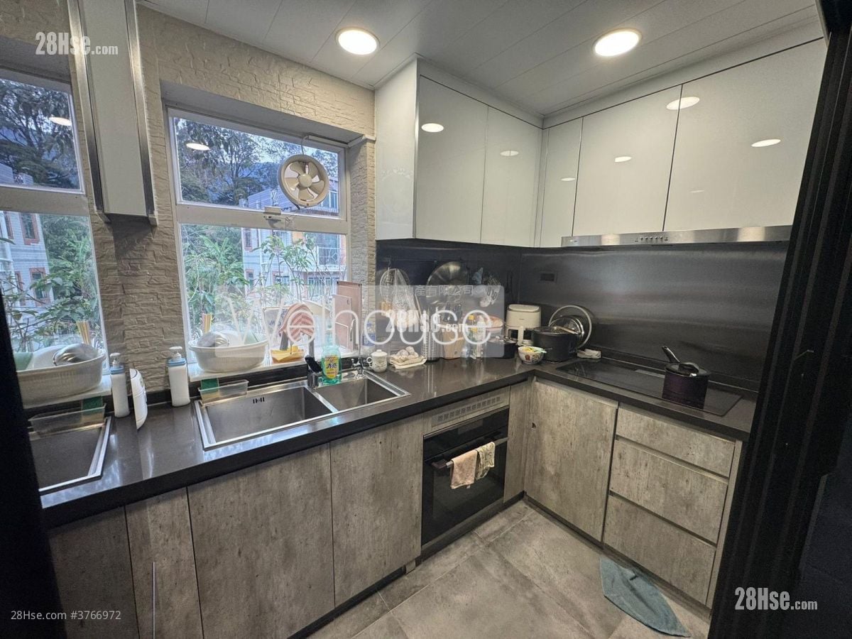 Village Sell 3 Bedrooms , 1 Bathroom 700 ft²