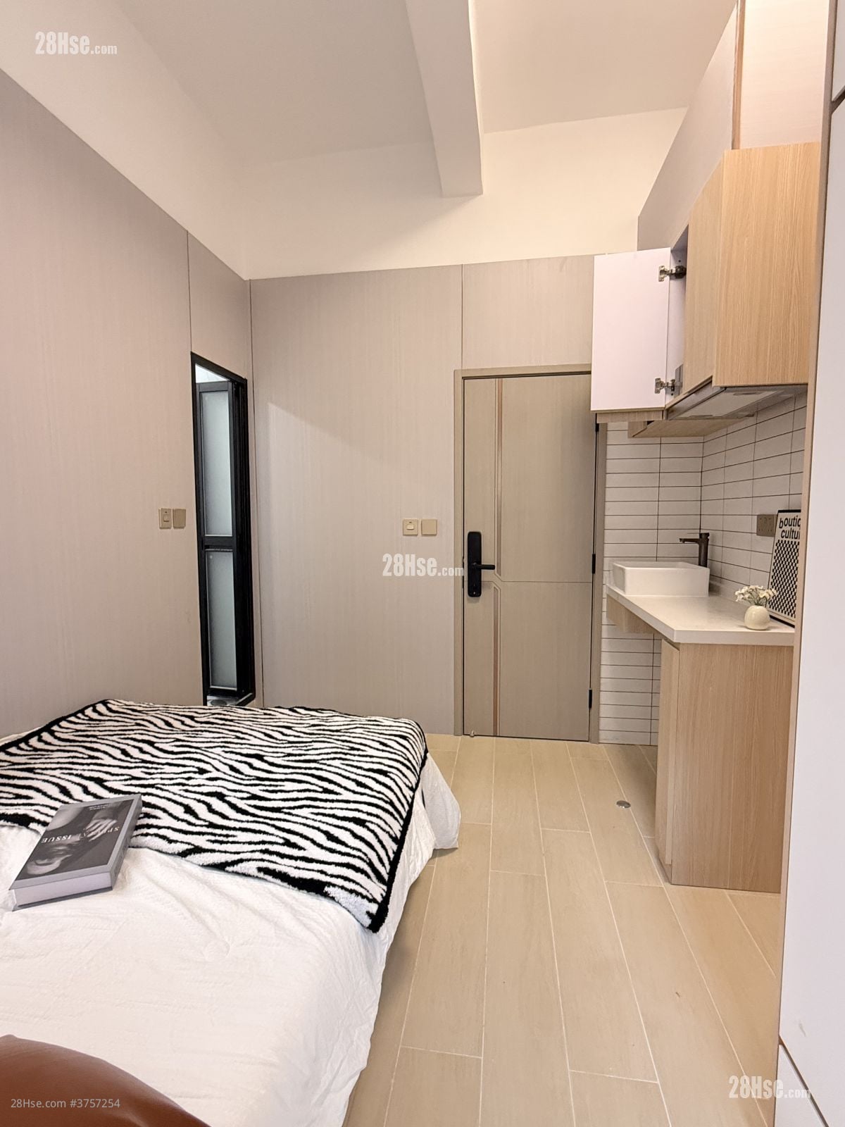 148 Castle Peak Road Rental Studio 400 ft²