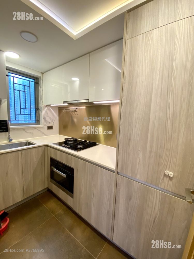 One Kai Tak(I) Sell 3 Bedrooms , 1 Bathroom 567 ft²