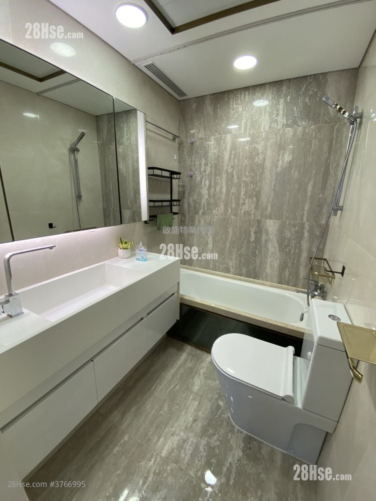One Kai Tak(I) Sell 3 Bedrooms , 1 Bathroom 567 ft²