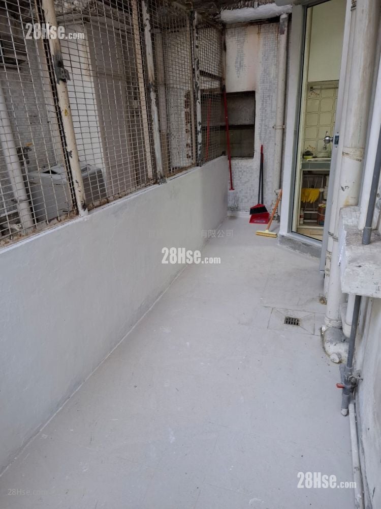 Evora Building Sell 1 Bedroom , 1 Bathroom 260 ft²