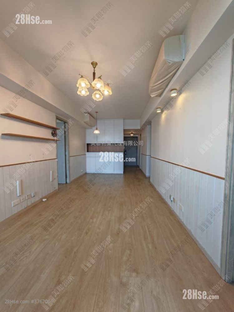 Sea To Sky Sell 3 Bedrooms 802 ft²