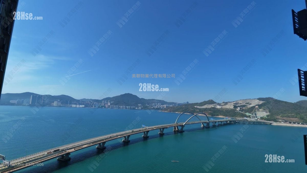 Sea To Sky Sell 3 Bedrooms 802 ft²