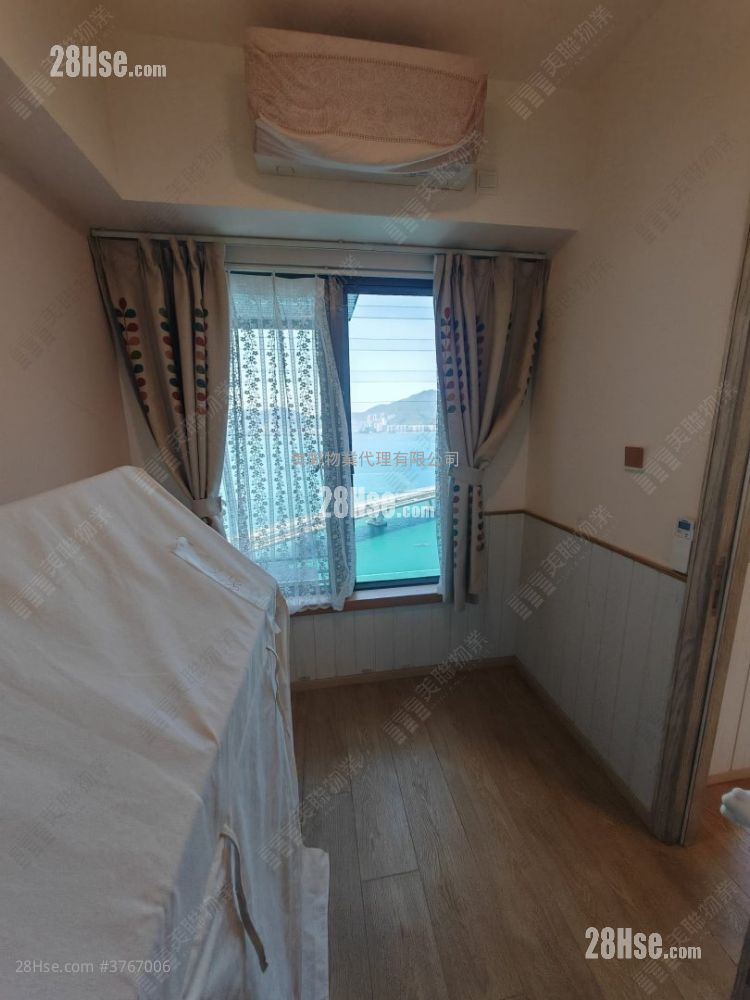 Sea To Sky Sell 3 Bedrooms 802 ft²