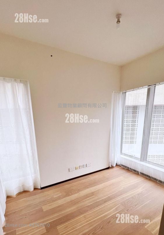 Regent Hill Sell 2 Bedrooms , 1 Bathroom 540 ft²