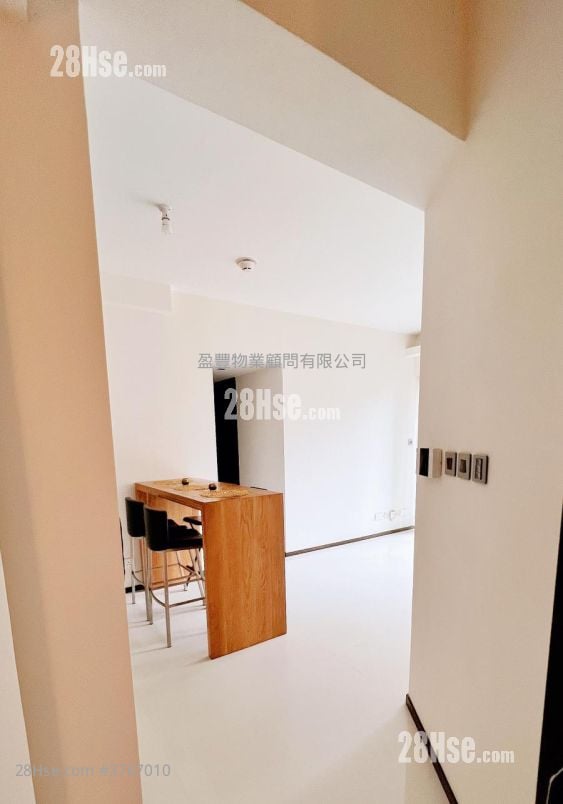 Regent Hill Sell 2 Bedrooms , 1 Bathroom 540 ft²