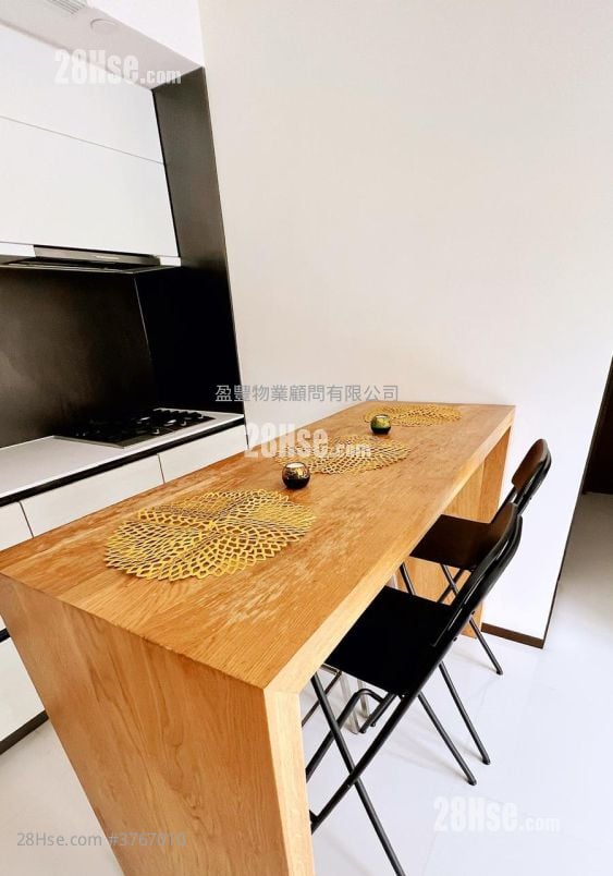 Regent Hill Sell 2 Bedrooms , 1 Bathroom 540 ft²