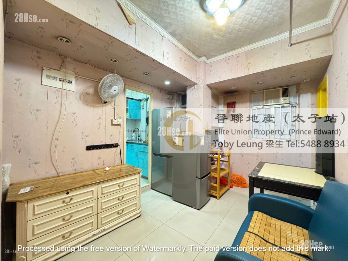 唐楼 售盘 2 房 , 1 浴室 300 平方尺