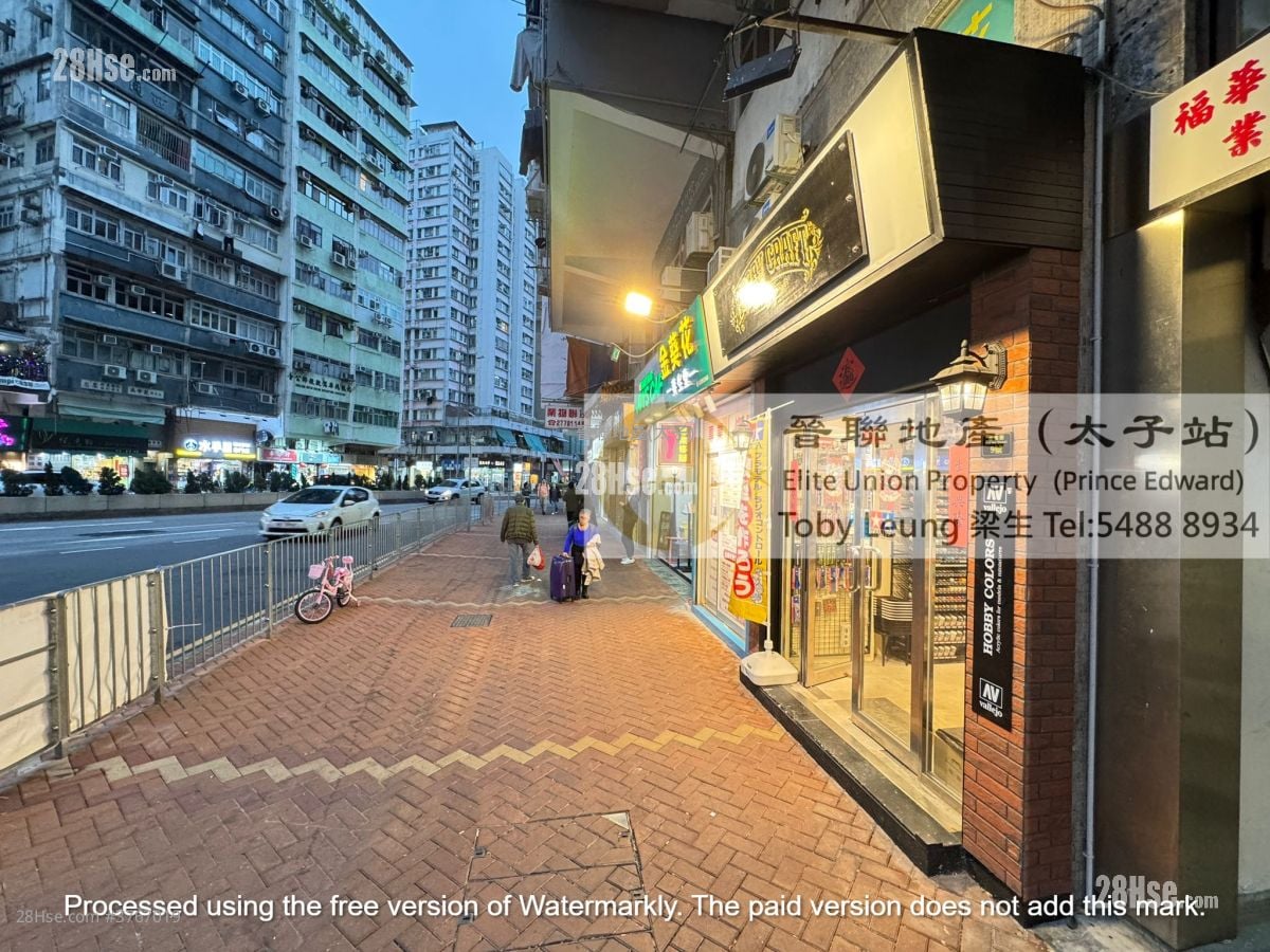 唐楼 售盘 2 房 , 1 浴室 300 平方尺