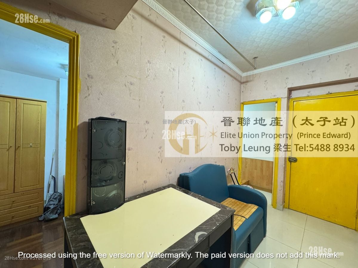 唐楼 售盘 2 房 , 1 浴室 300 平方尺