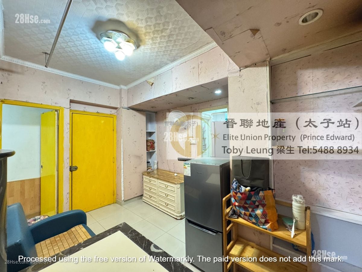 唐楼 售盘 2 房 , 1 浴室 300 平方尺