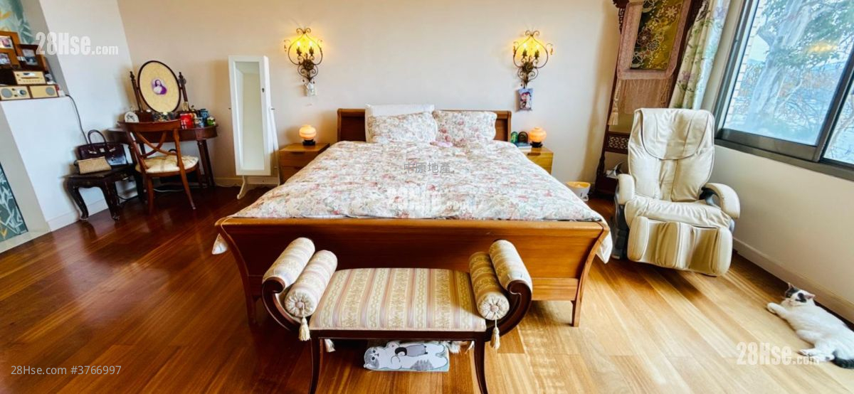 聚豪天下 售盘 3 房 2,447 平方尺