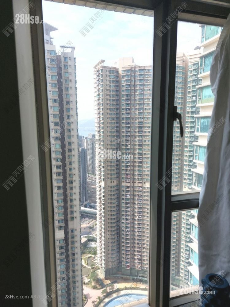 Tseung Kwan O Plaza Sell 2 Bedrooms , 1 Bathroom 453 ft²