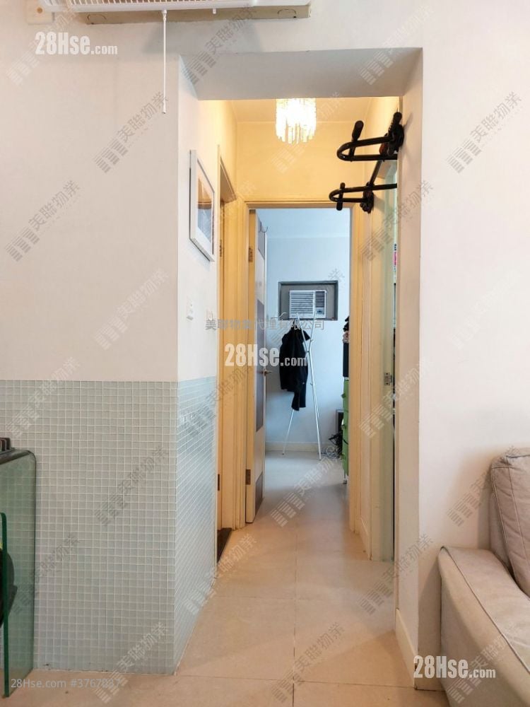 Tseung Kwan O Plaza Sell 2 Bedrooms , 1 Bathroom 453 ft²