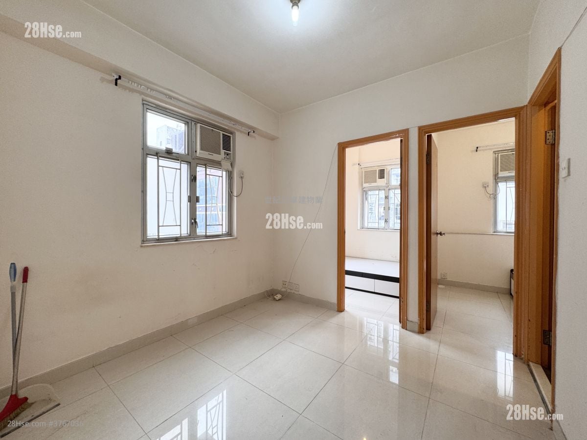 伟成大厦 售盘 2 房 , 1 浴室 285 平方尺