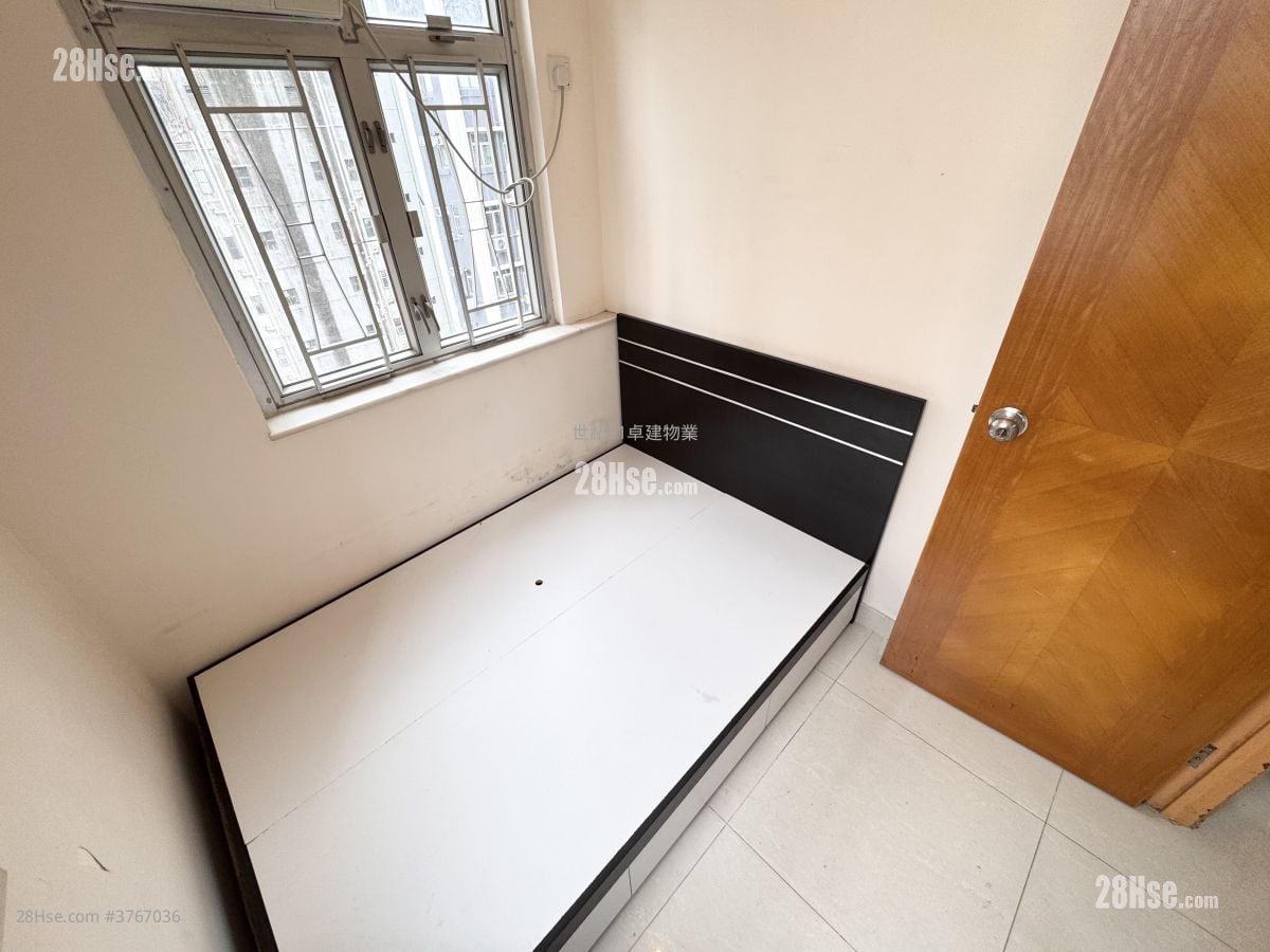 伟成大厦 售盘 2 房 , 1 浴室 285 平方尺