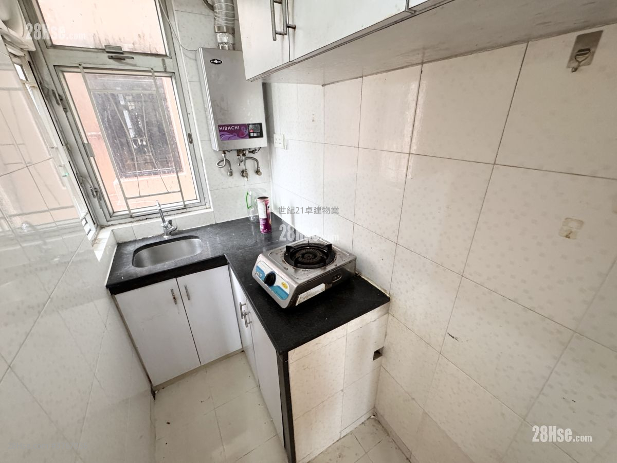 伟成大厦 售盘 2 房 , 1 浴室 285 平方尺