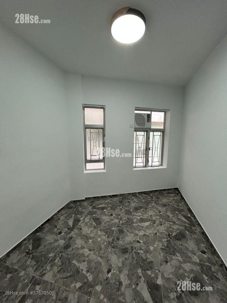 Garden Mansion Rental 1 Bedroom , 1 Bathroom 763 ft²