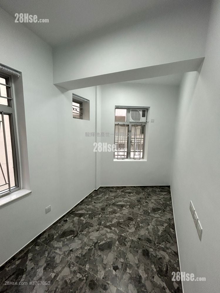 Garden Mansion Rental 1 Bedroom , 1 Bathroom 763 ft²