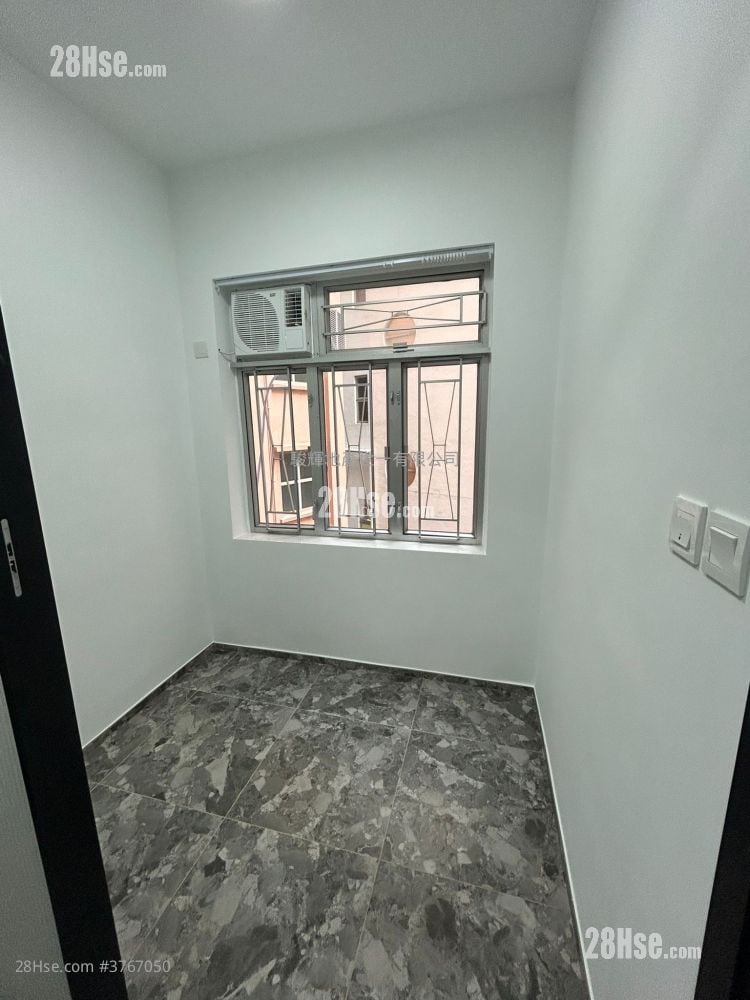 Garden Mansion Rental 1 Bedroom , 1 Bathroom 763 ft²