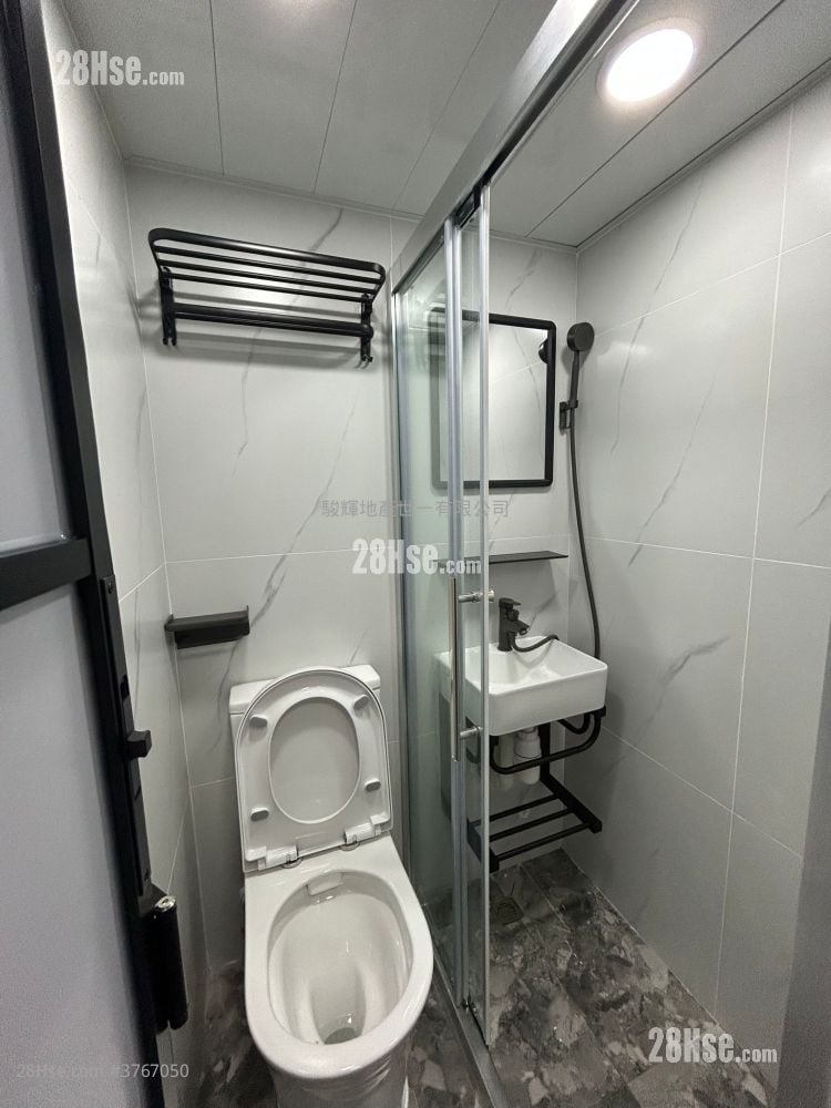 Garden Mansion Rental 1 Bedroom , 1 Bathroom 763 ft²