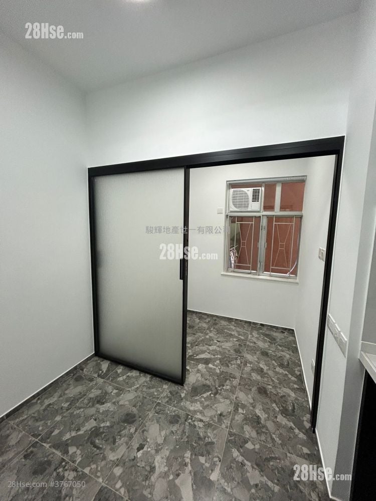 Garden Mansion Rental 1 Bedroom , 1 Bathroom 763 ft²