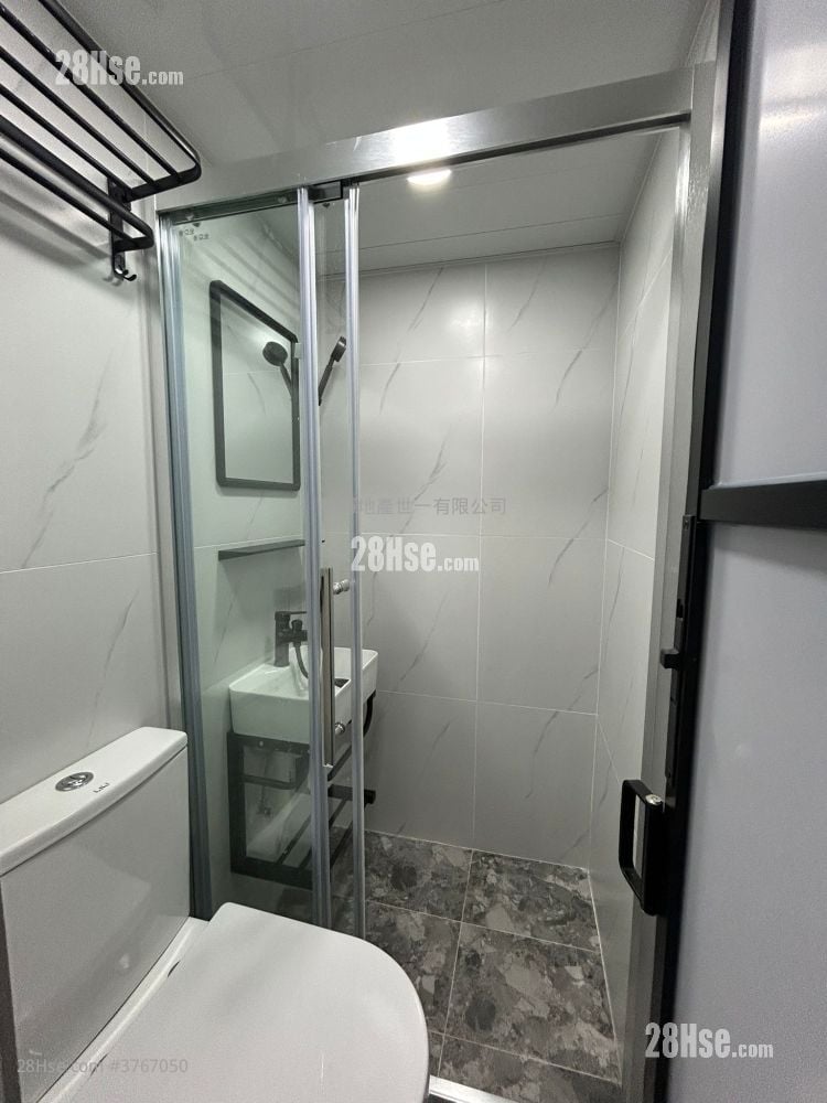 Garden Mansion Rental 1 Bedroom , 1 Bathroom 763 ft²