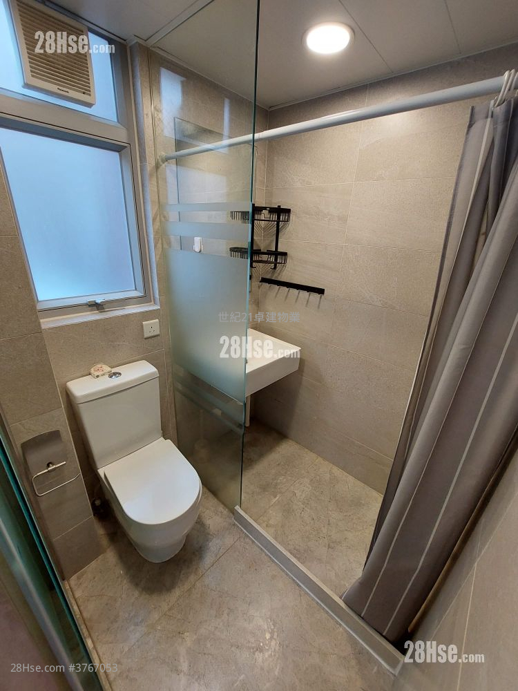 AVA62 售盘 开放式间隔 , 1 浴室 184 平方尺