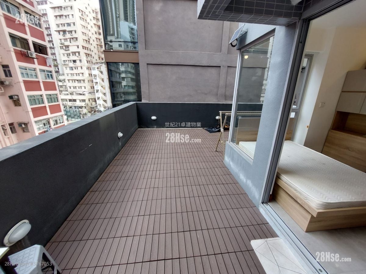 AVA62 售盘 开放式间隔 , 1 浴室 184 平方尺