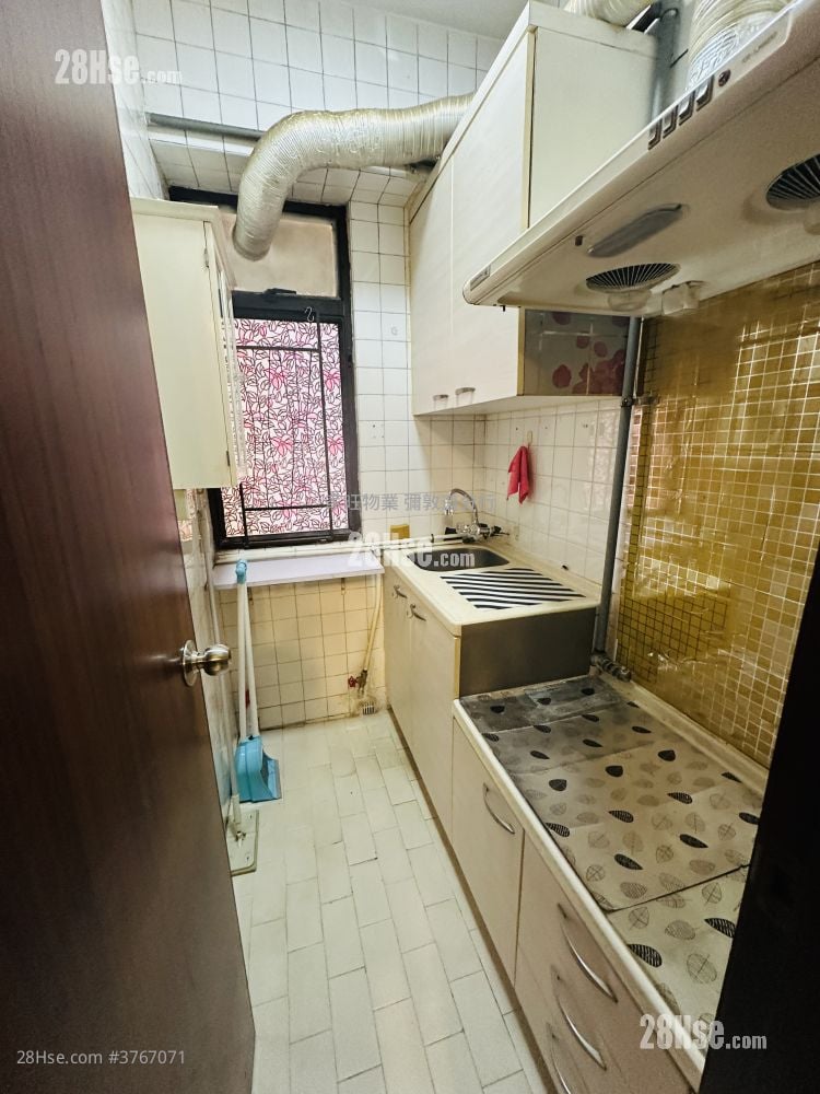 东盛大厦 售盘 2 房 , 1 浴室 318 平方尺