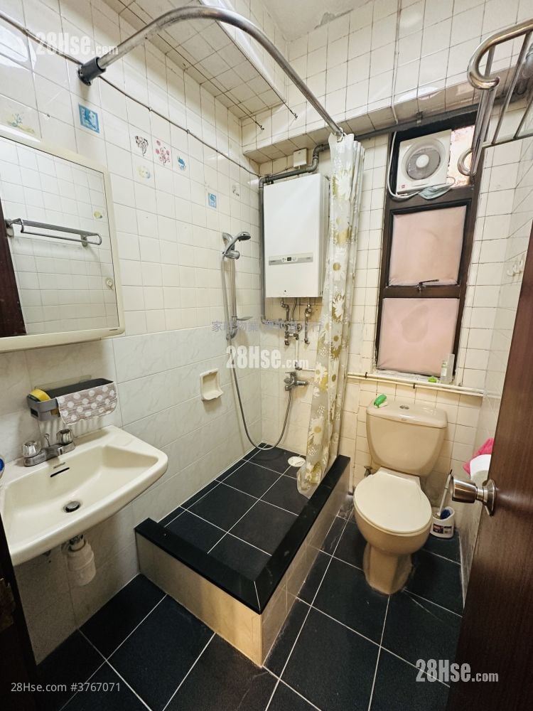 东盛大厦 售盘 2 房 , 1 浴室 318 平方尺